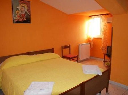 La Conca D'Oro Bed & Breakfast Altomonte Bagian luar foto